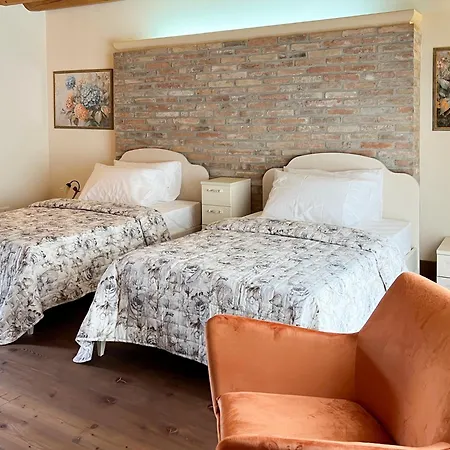 Le 4 Hotel 3*