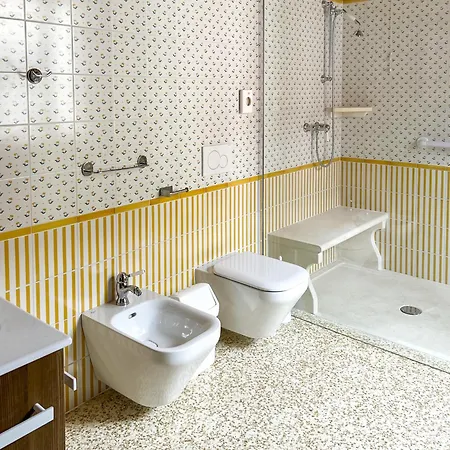 Le 4 Ξενοδοχείο Roverchiara