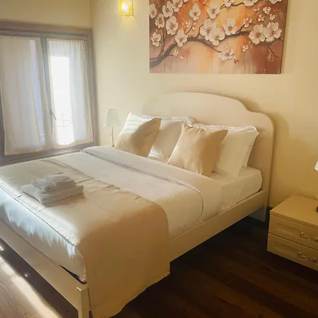 Le 4 Ξενοδοχείο 3*