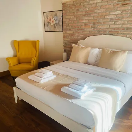 Le 4 Hotell