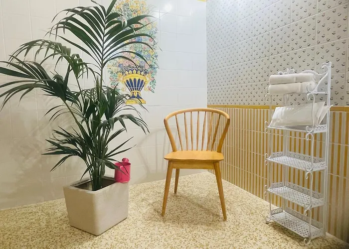 Le 4 Hotel